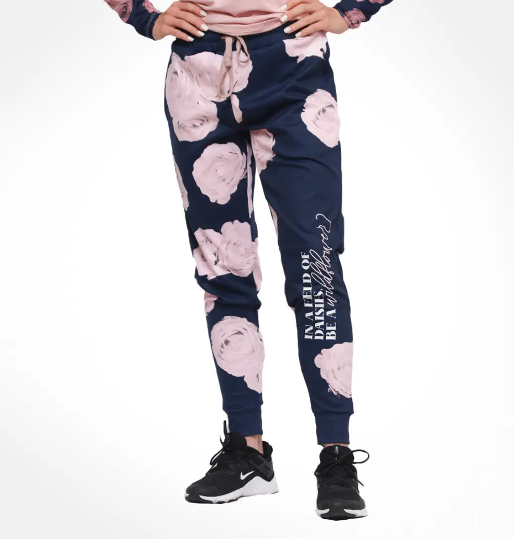 Bloom Wild & Free Sweats- SIZE SMALL LadyBoss